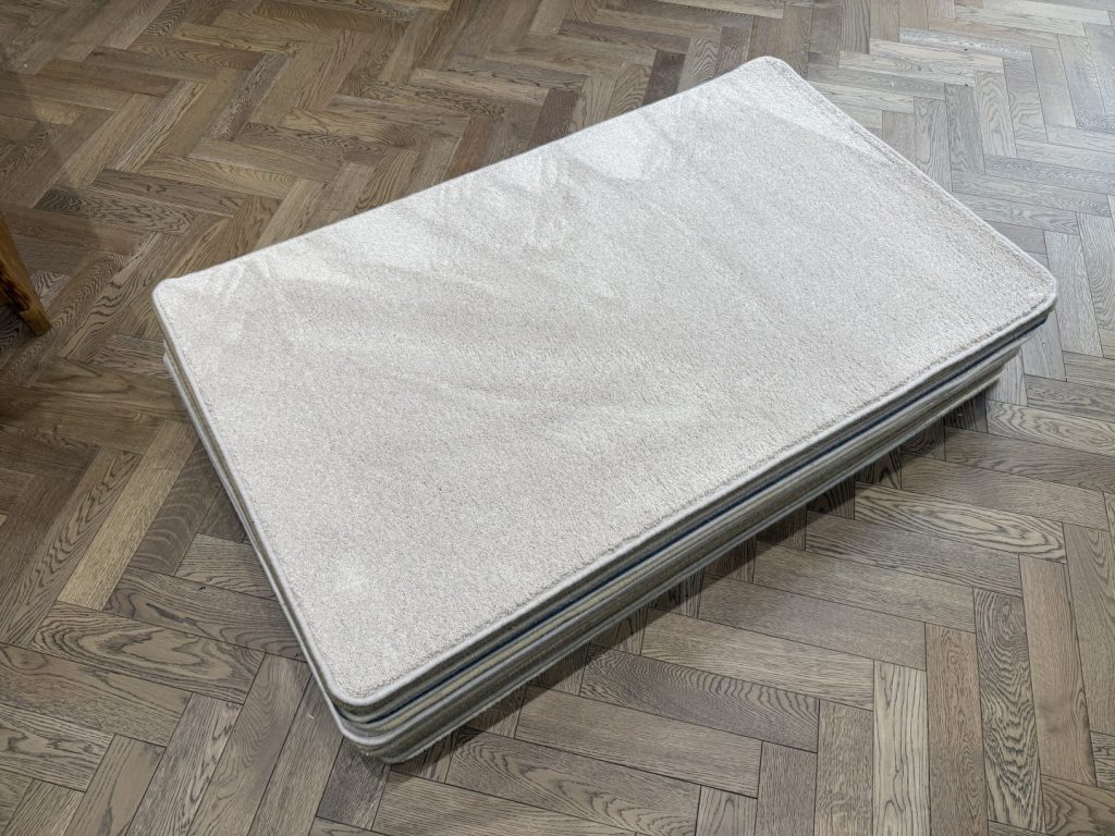 Synthetic Rug - Small with Whipped Edge, Silver (90 X 150)