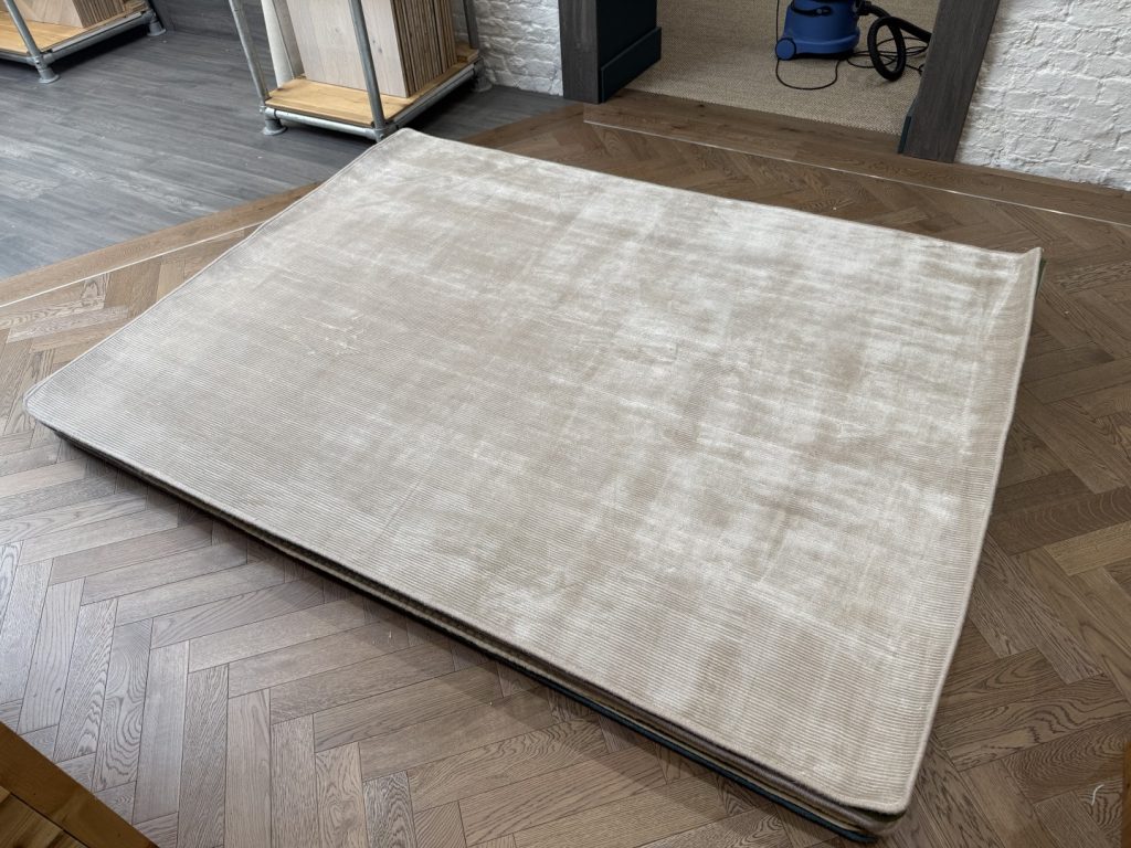 Tencel Rug - Large with Whipped Edge, Neutral (180 X 240)
