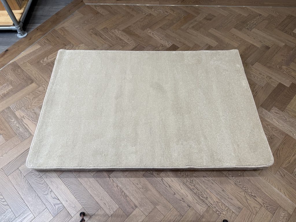 Synthetic Rug - Medium with Whipped Edge, Beige (120 X 180)