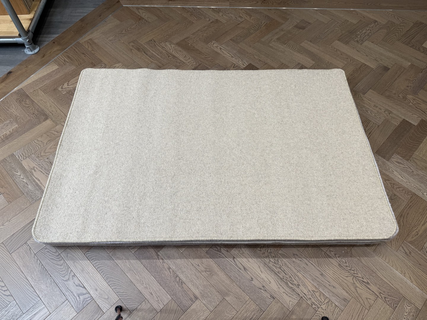 Wool Rug - Medium with Whipped Edge, Beige (120 X 180) 1 Wool Rug - Medium with Whipped Edge, Beige (120 X 180)