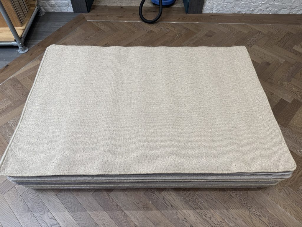 Wool Rug - Medium with Whipped Edge, Beige (120 X 180)