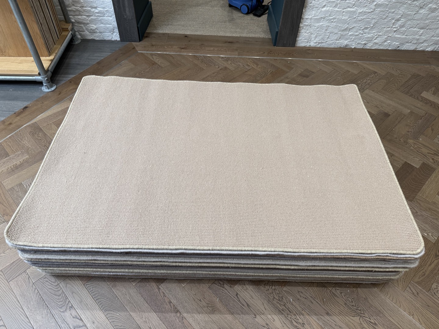 Wool Rug - Medium with Whipped Edge, Beige (120 X 180) 1 Wool Rug - Medium with Whipped Edge, Beige (120 X 180)