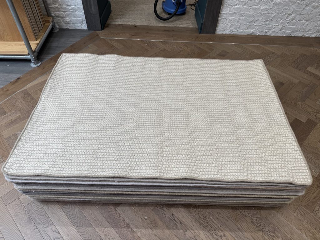 Wool Rug - Medium with Whipped Edge, Beige, Neutral (120 X 180)