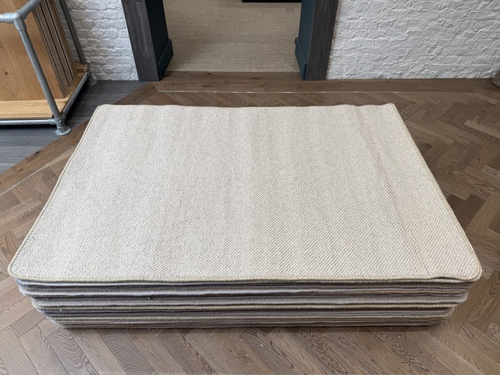 Wool Rug - Medium with Whipped Edge, Beige (120 X 180)