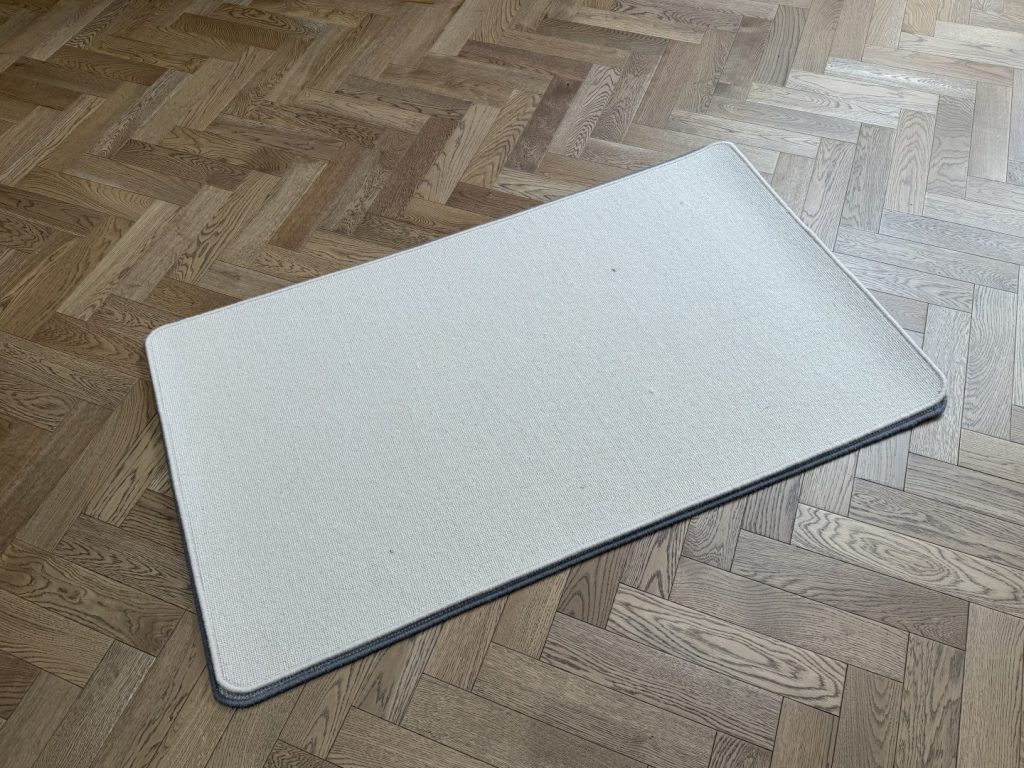 Wool Rug - Small with Whipped Edge, Neutral, Grey (90 X 150)