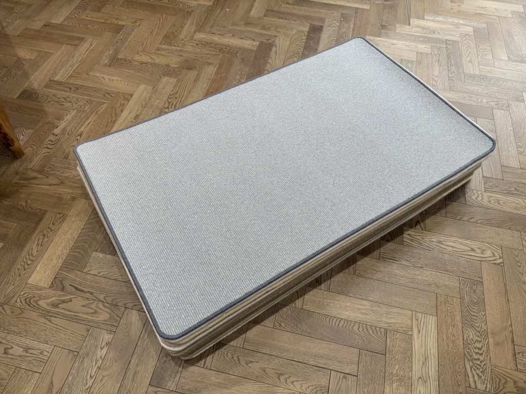 Wool Rug - Small with Whipped Edge, Grey (90 X 150)