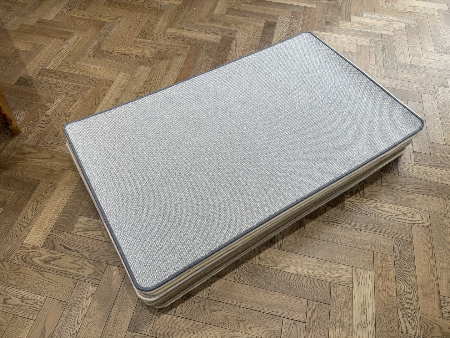 Wool Rug - Small with Whipped Edge, Grey (90 X 150) 1 Wool Rug - Small with Whipped Edge, Grey (90 X 150)