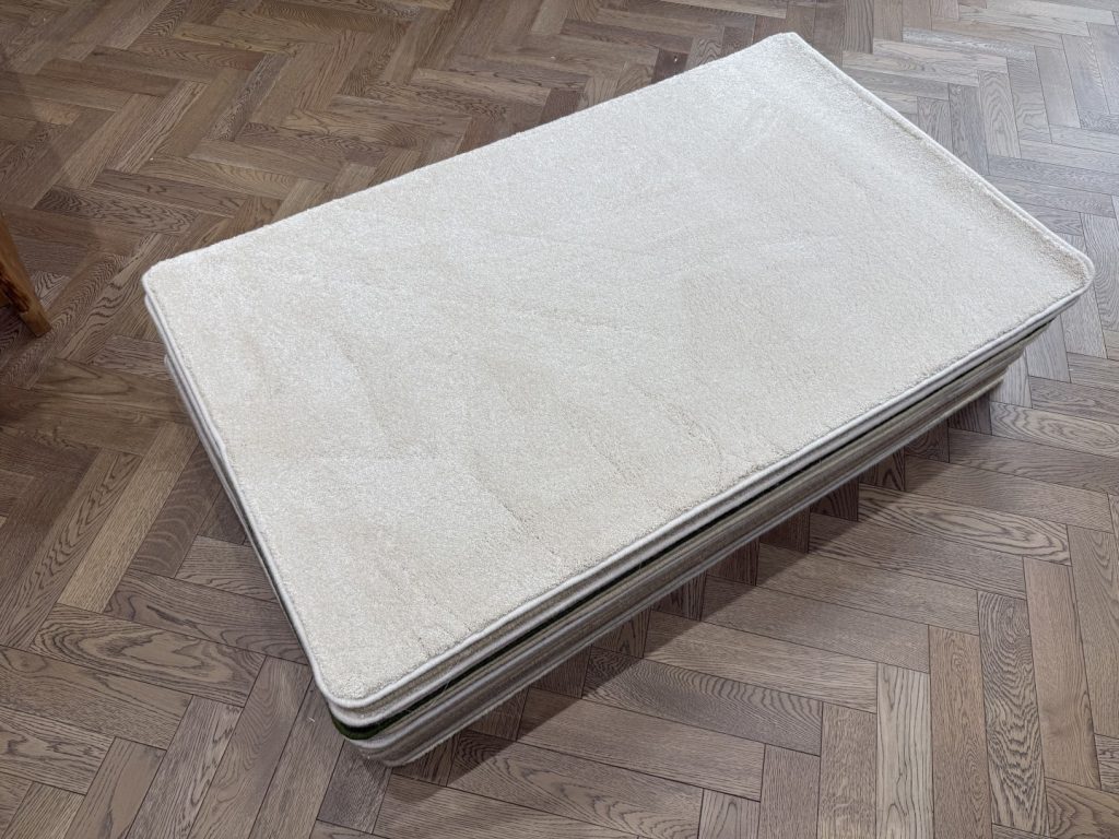 Synthetic Rug - Small with Whipped Edge, Cream (90 X 150)